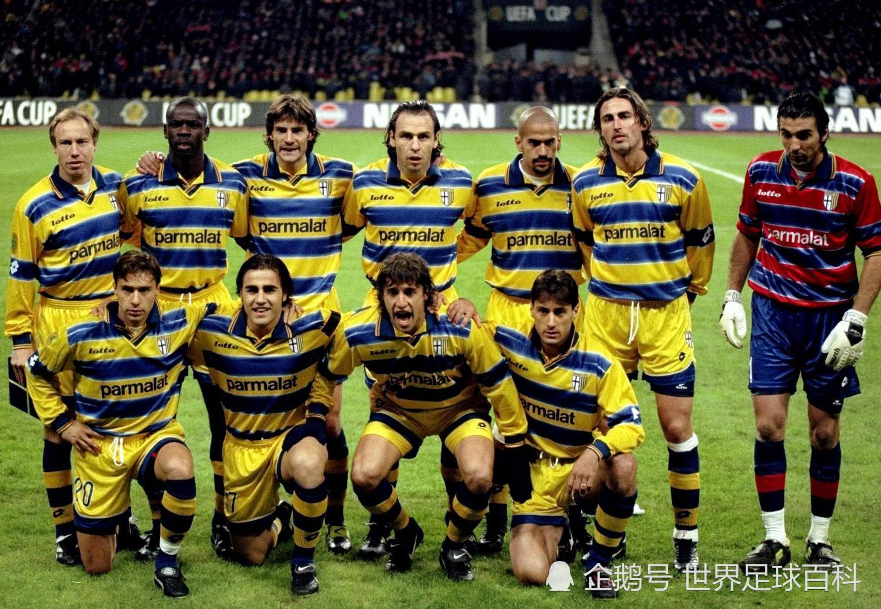 晒全队庆祝 晒全队庆祝