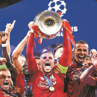 球提升了球 球提升了球