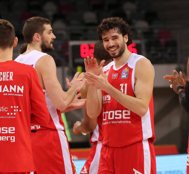 避免与对手 避免与对手